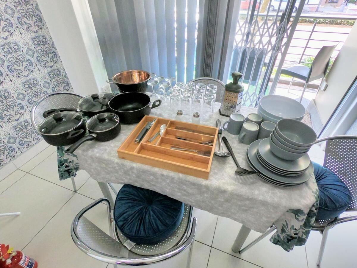 Stunning 2 Bed - Rooftop Braai Area - Sunset Views Durban Exterior foto