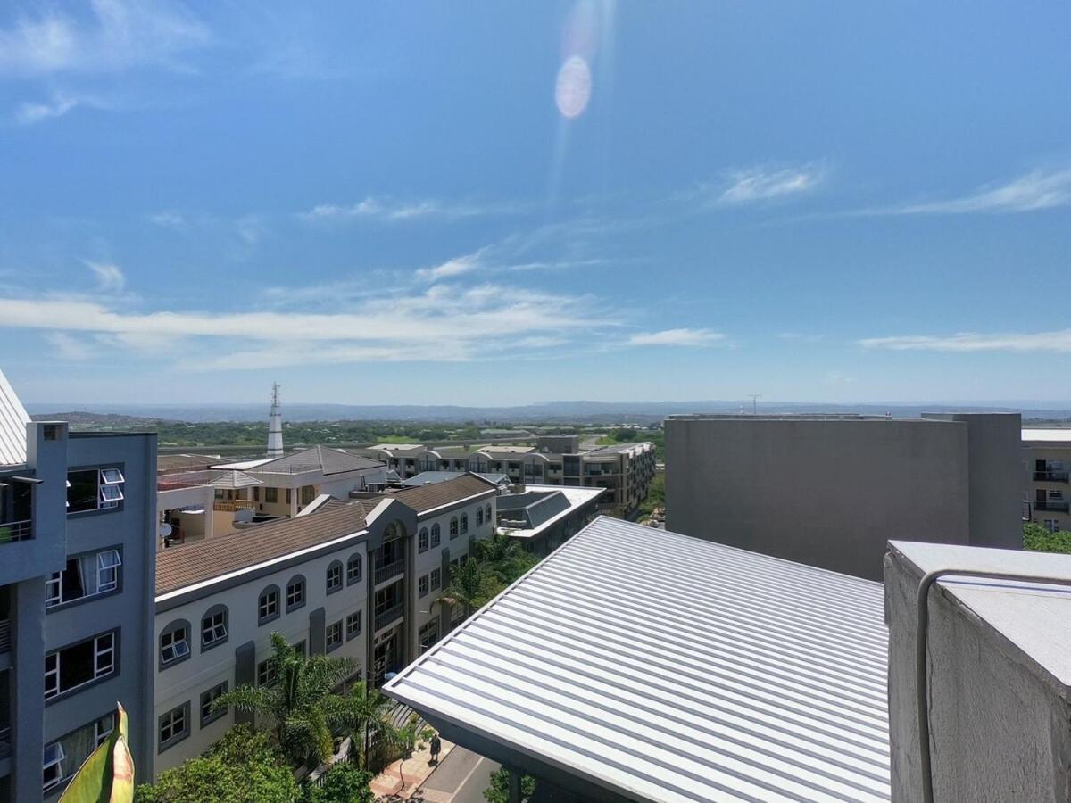 Stunning 2 Bed - Rooftop Braai Area - Sunset Views Durban Exterior foto